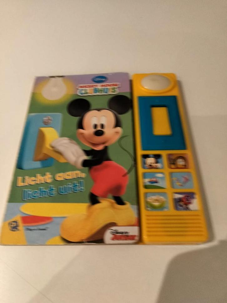 Lumières allumées, lumières éteintes. Club House Mickey Mous, Livres, Livres pour enfants | Jeunesse | Moins de 10 ans, Enlèvement ou Envoi