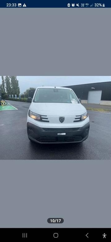 GEZOCHT peugeot partner of citroen berlingo  automaat beschikbaar voor biedingen