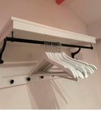 Kapstok met kleerhangers (10 tal stuks), Enlèvement, Comme neuf