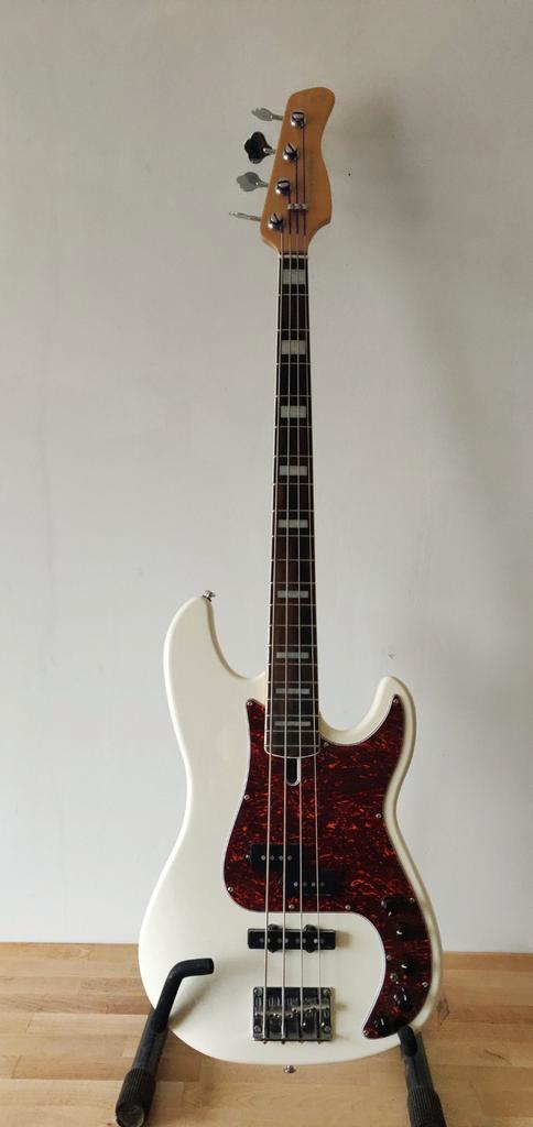 Sire Marcus Miller P7, Musique & Instruments, Instruments à corde | Guitares | Basses, Enlèvement