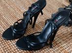 Haut talon DEVIOUS taille 41/42 neuve Ect..., Vêtements | Femmes, Chaussures, Enlèvement