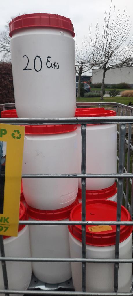 NIEUWE TONNETJES MET DRAAIDEKSEL 40 liter 50liter 60 liter, Animaux & Accessoires, Nourriture pour Animaux, Enlèvement