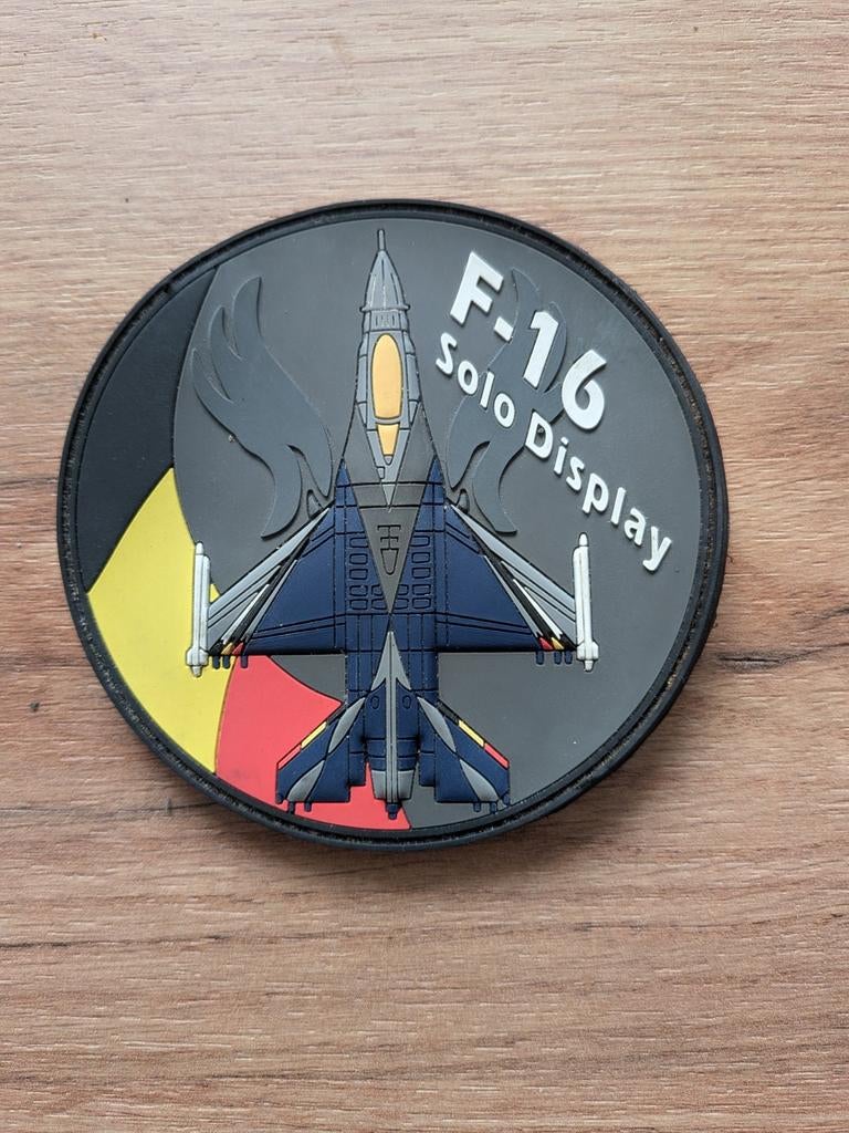 F16 solo display 2014 "grat" Thys patch +velcro, Verzamelen, Luchtvaart en Vliegtuigspotten, Ophalen of Verzenden