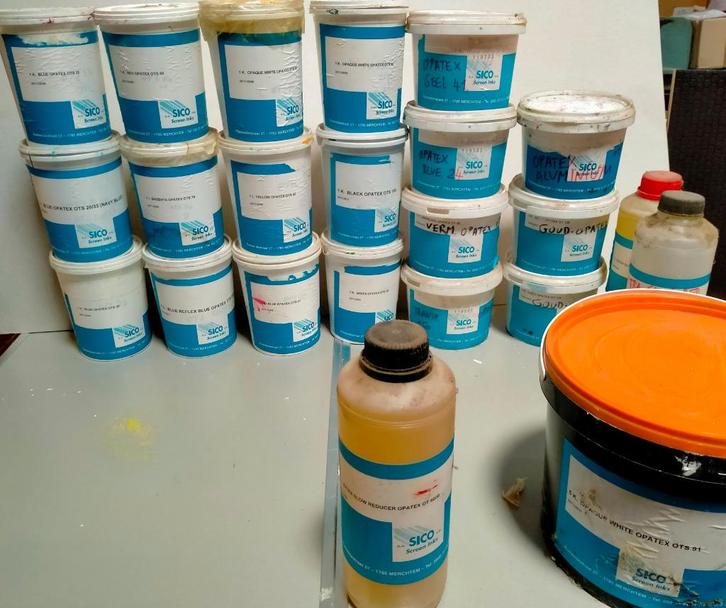 zeefdruk tekstieldrukinkt, Antiek en Kunst, Kunst | Litho's en Zeefdrukken, Ophalen of Verzenden