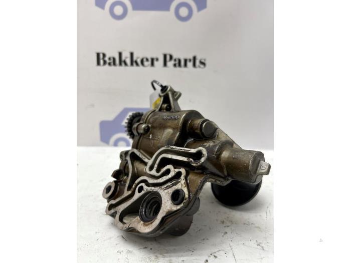 Oliepomp van een Volkswagen Golf, Auto-onderdelen, Motor en Toebehoren, Volkswagen, Gebruikt, 3 maanden garantie