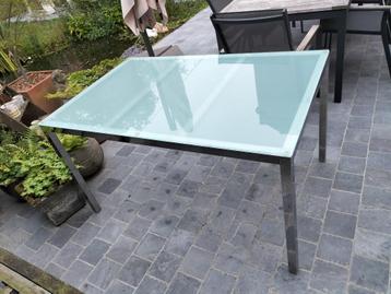 keukentafel beschikbaar voor biedingen