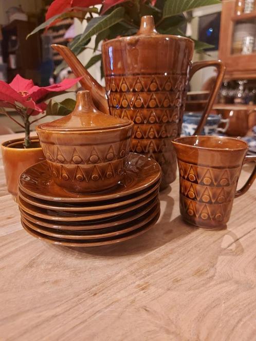 Vintage koffiepot en roomset – Chodzież, Huis en Inrichting, Keuken | Servies, Gebruikt, Kop(pen) en/of Schotel(s), Overige stijlen