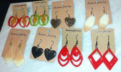 Juwelenset 8 paar hars oorbellen, Handtassen en Accessoires, Oorbellen, Verzenden