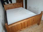 Houten bed, Huis en Inrichting, Slaapkamer | Bedden, Ophalen, Bruin, Tweepersoons, Zo goed als nieuw