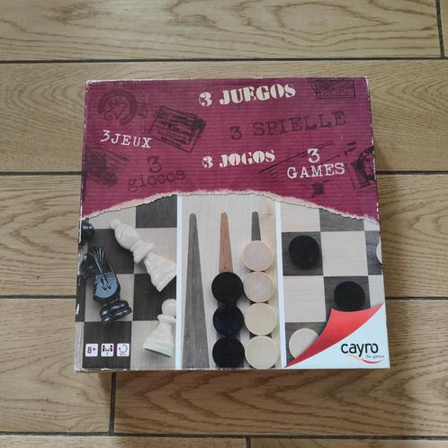 Lot de 3 jeux (échecs, dames et backgammon) en bois Cayro co, Kinderen en Baby's, Speelgoed | Houten speelgoed, Zo goed als nieuw