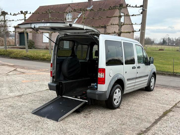 ♿️Ford Tourneo Connect 1.8TDCI Rolstoelwagen Invalide TPMR, Autos, Ford, Entreprise, Achat, Tourneo Connect, Adapté aux personnes handicapées