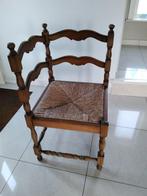 houten stoel, Ophalen