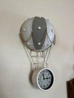 Horloge murale en fer en forme de montgolfière, Maison & Meubles, Accessoires pour la Maison | Horloges, Neuf, Horloge murale