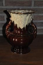Vase ancien bicolore, Enlèvement