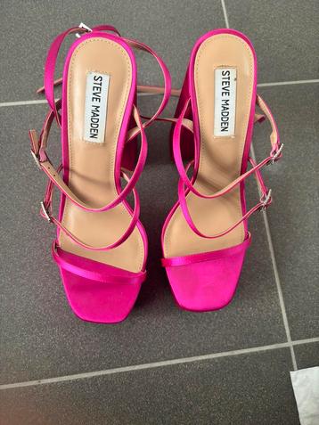 Steve Madden, Enlèvement, Comme neuf