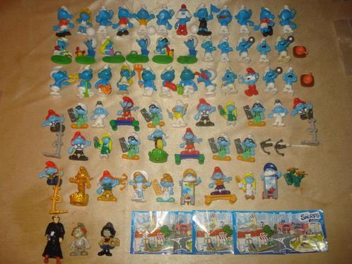 KINDER Lot d'Anciennes Figurines Schtroumpfs Divers 1990-18, Verzamelen, Verrassingseieren, Zo goed als nieuw, Steekfiguren, Ophalen of Verzenden