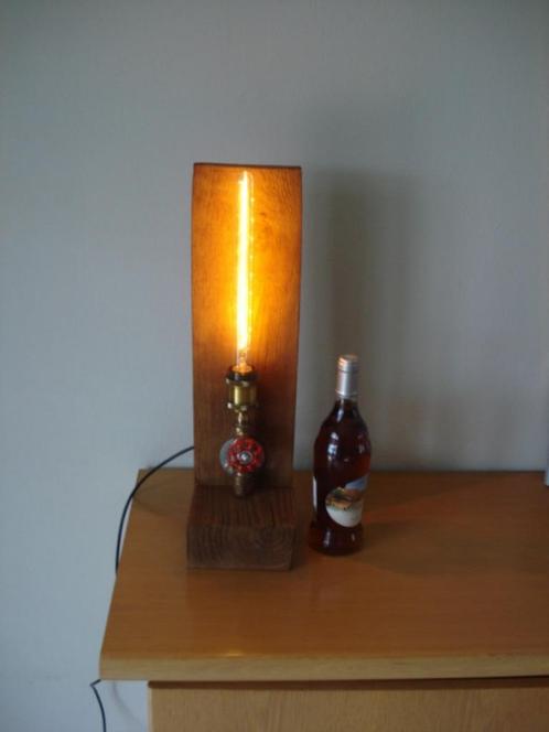 Rustieke, funky lamp met kraanmechanisme, Huis en Inrichting, Lampen | Tafellampen, Zo goed als nieuw, 50 tot 75 cm, Glas, Hout