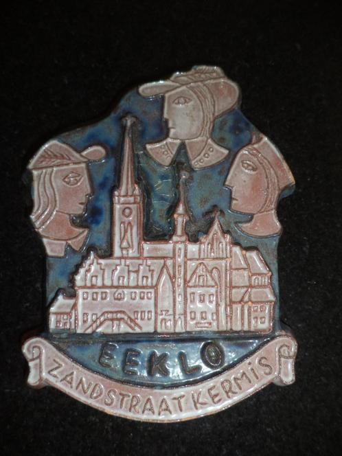 TIEBERGHIEN EEKLO retro keramiek Zandstraat Kermis plaque, Antiek en Kunst, Antiek | Keramiek en Aardewerk, Ophalen of Verzenden