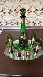 Groene gedecoreerde karaf met zes glazen, Antiek en Kunst, Ophalen