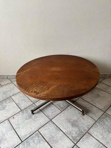 Salontafel beschikbaar voor biedingen