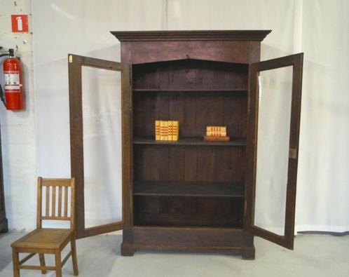 Antieke Franse boeken-vitrine kast in zware eik H 220 B 131, Huis en Inrichting, Kasten | Boekenkasten, Gebruikt, 100 tot 150 cm