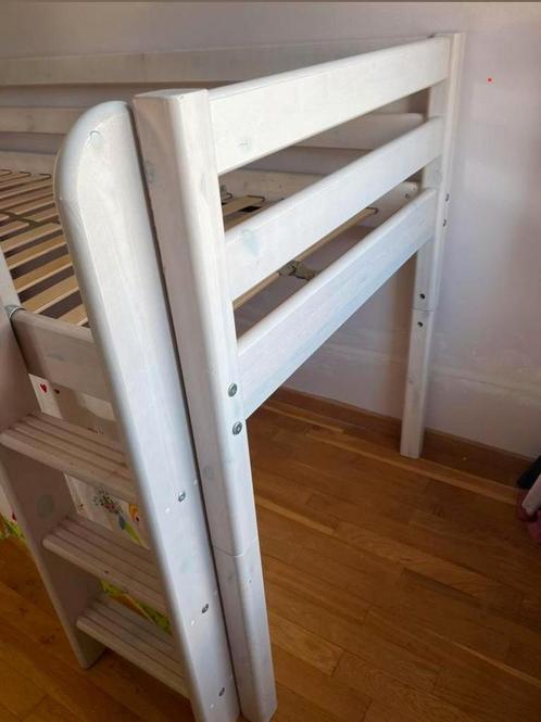 Lit mi-hauteur FLEXA CLASSIC blanchi, Kinderen en Baby's, Kinderkamer | Stapelbedden en Hoogslapers, Gebruikt, Halfhoogslaper