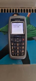 Ancien GSM Nokia couleur 2600, Comme neuf, Clavier physique, Sans abonnement, Enlèvement ou Envoi