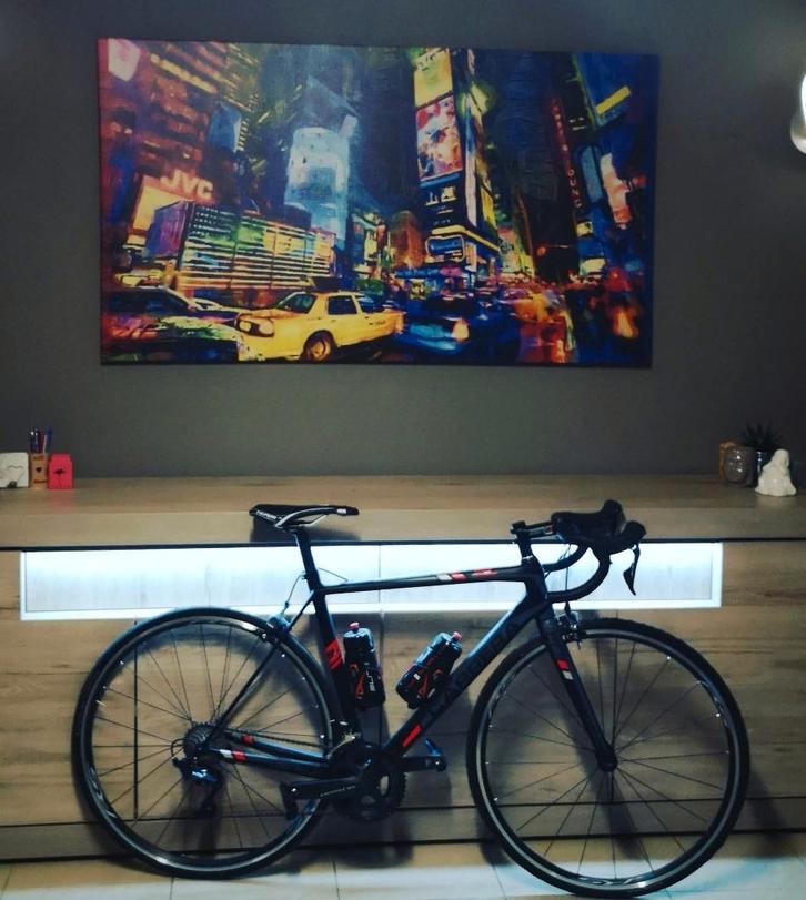 Vélo route  carbone, Vélos & Vélomoteurs, Vélos | Vélos de course, Comme neuf, Hommes, Autres marques, 10 à 15 vitesses, Autres dimensions