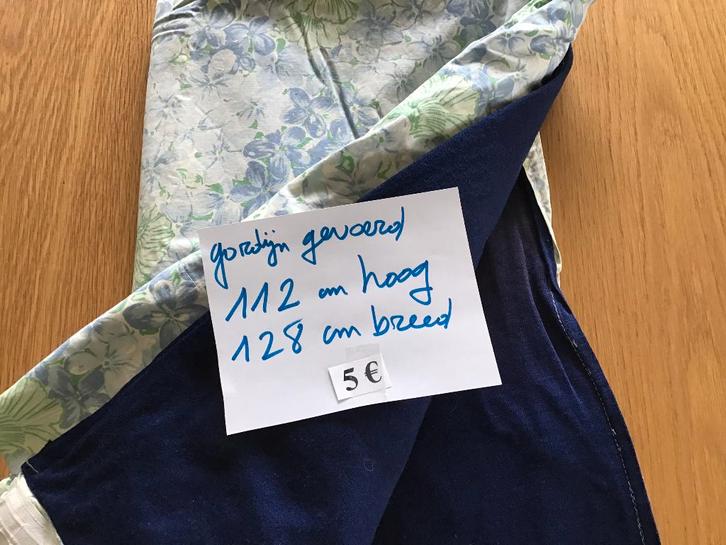 1 gordijn, gevoerd, van 112 cm hoog voor slechts 5 euro, Huis en Inrichting, Stoffering | Gordijnen en Lamellen, Zo goed als nieuw