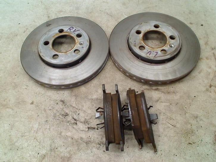 REMSCHIJFSET VOOR A1 Sportback (8XA / 8XF) (6R0615301C), Auto-onderdelen, Remmen en Aandrijving, Audi, Gebruikt