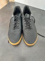 Futsal 100 black, Ophalen of Verzenden, Zo goed als nieuw, Schoenen