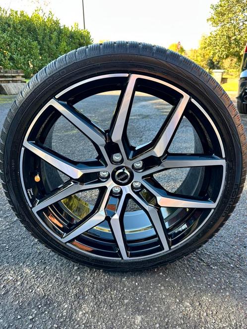 Jantes Volvo Polestar Engineered 20” - Pneus d'hiver Nokian, Autos : Pièces & Accessoires, Pneus & Jantes, Jante(s), Pneus hiver