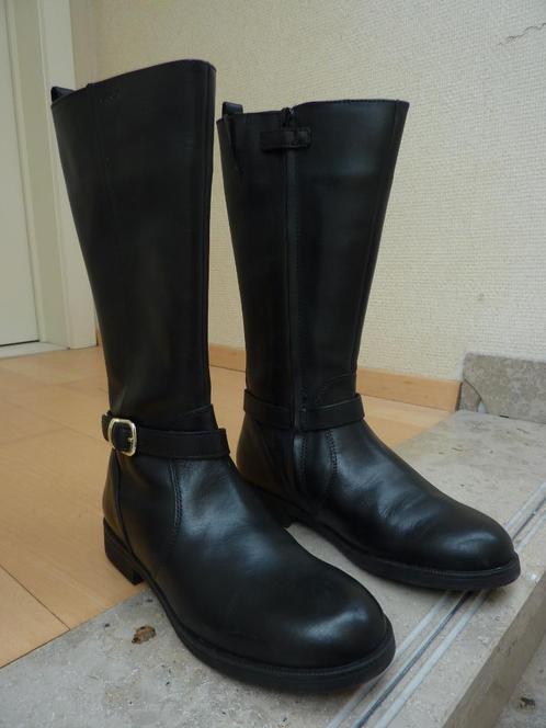 NEUF – Boots en cuir Geox - pointure 36, Vêtements | Femmes, Chaussures, Neuf, Bottes hautes, Noir, Enlèvement