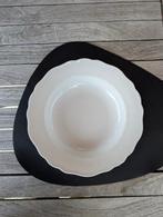 Hutschenreuther 6 soepborden set, Huis en Inrichting, Keuken | Servies, Ophalen, Zo goed als nieuw, Bord(en), Effen