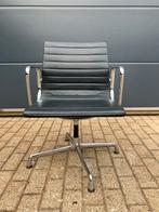 Zwart lederen alu Vitra Bureaustoelen EA108, Huis en Inrichting, Ophalen of Verzenden, Herman miller knoll togo sede artifort edra cassina b&b italia