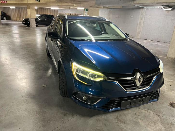 Renault megane 1.5 deisel break automatique, Auto's, Renault, Particulier, Elektrische buitenspiegels, Euro 6, Break, Automaat