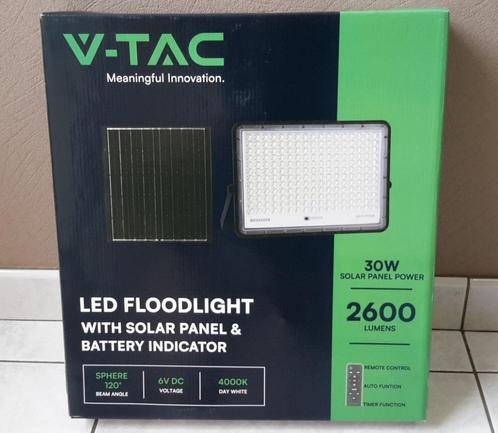V-TAC grote schijnwerper op zonne-energie ( NIEUW ), Tuin en Terras, Buitenverlichting, Nieuw, Aluminium, Zonne-energie, Waterbestendig