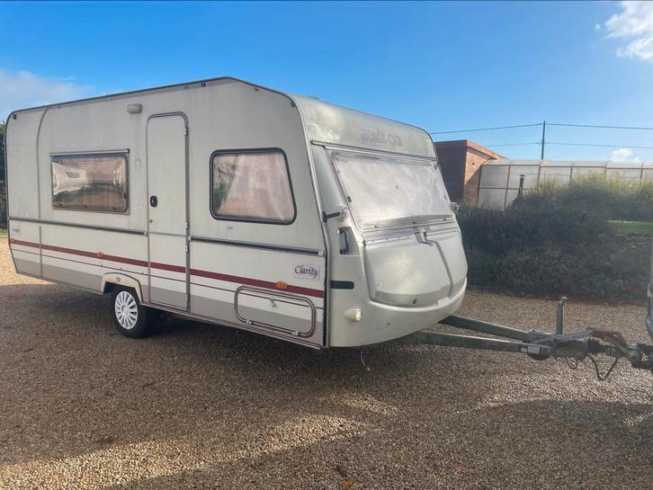 Caravan voor onderdelen of speelhuisje met stapelbed, Caravans en Kamperen, Caravans, Bedrijf, Stapelbed, Ophalen