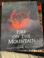 Fire on the mountain, Carl Johnson The nature of volcanoes, Boeken, Natuur, Nieuw, Carl Johnson, Natuur algemeen, Ophalen of Verzenden