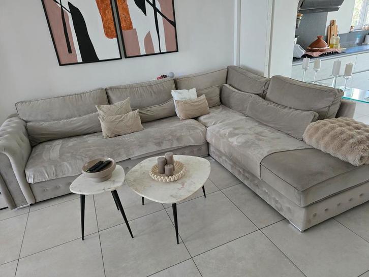 Canapé en velours taupe, Maison & Meubles, Canapés | Salons