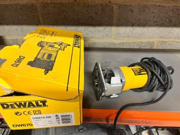 Kantenfrees dewalt beschikbaar voor biedingen