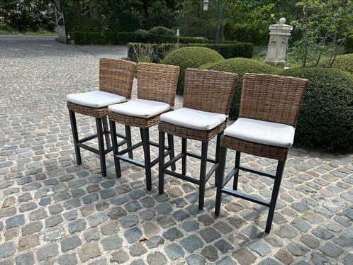 4 landelijke barstoelen, Huis en Inrichting, Barkrukken, Gebruikt, Riet, 4 krukken, Met voetsteun, Ophalen