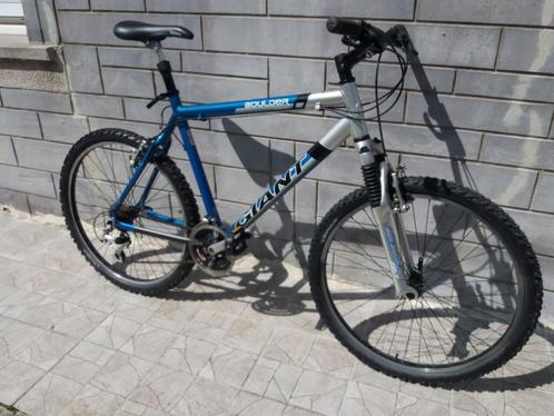 VELO VTT 26" GIiANT 24 VIT SUSP AV ET A LA SELLE, Fietsen en Brommers, Fietsen | Mountainbikes en ATB, Gebruikt, Ophalen
