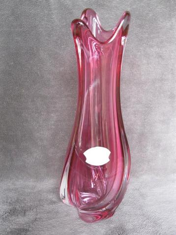 Sierlijke vaas Val Saint Lambert (32cm)    beschikbaar voor biedingen