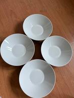 Diep bord 4st, Huis en Inrichting, Keuken | Servies, Ophalen, Zo goed als nieuw