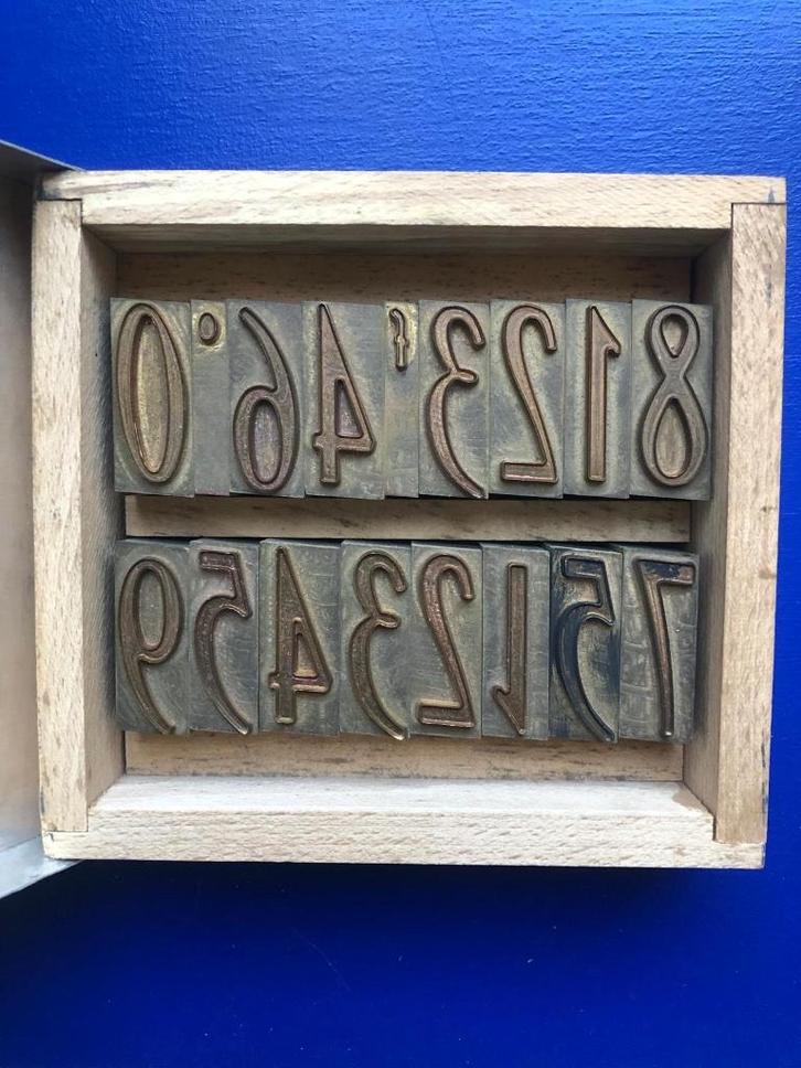 Vintage Set blokprint cijfers( koper) van het merk Tiflex, Antiek en Kunst, Antiek | Brons en Koper, Koper, Ophalen