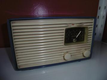 RADIOS VINTAGE TESLA YOUGOSLAVIE TYPE 312 -1959 -220volts  beschikbaar voor biedingen