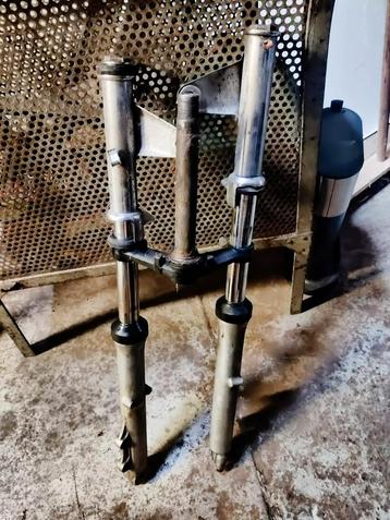 Honda CB250 1992 LOT onderdelen - voorvork, spatbord, remmen beschikbaar voor biedingen