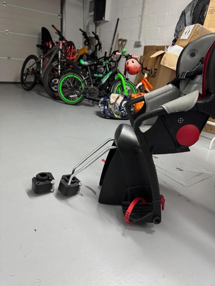 Britax Römer Jockey Comfort fietsstoeltje – achterzitje, Fietsen en Brommers, Fietsaccessoires | Fietsstoeltjes, Gebruikt, Achterzitje