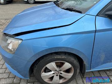 SKODA FABIA 3 BLAUW LQ5X links voorscherm 2014-2021 beschikbaar voor biedingen